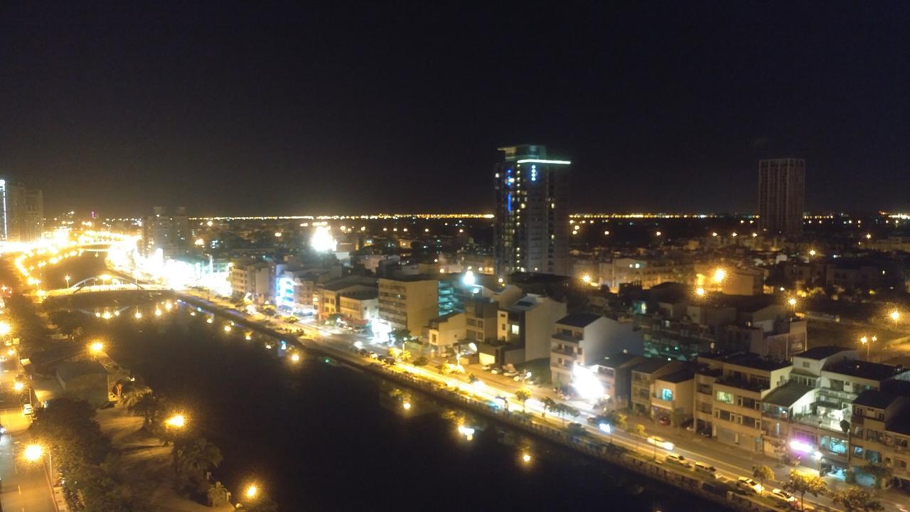 Left Bank 121 Hotel Tainan Buitenkant foto